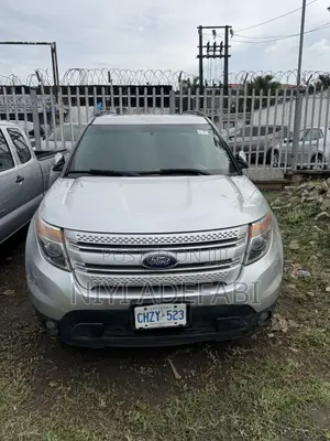 Ford Explorer 2012 Silver