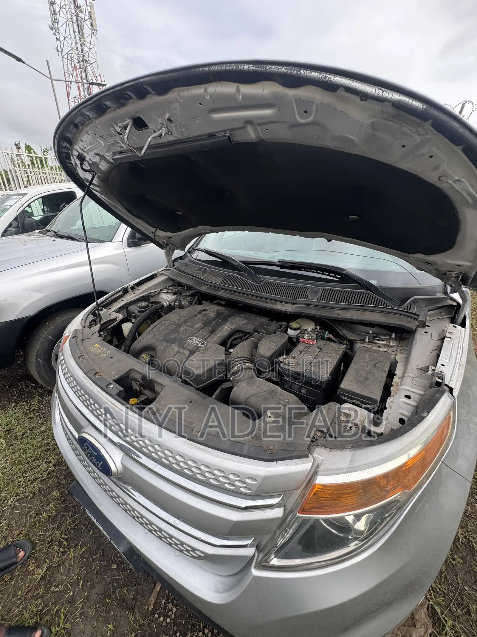 Ford Explorer 2012 Silver
