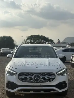 Mercedes-Benz GLA 250 2021 White
