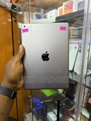 Apple iPad 10.2 (2019) 32 GB Gray
