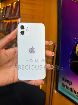 Apple iPhone 12 64 GB White