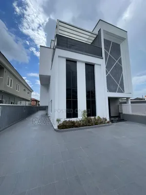 Furnished 5bdrm Mansion in Private Estate Lekki for sale
