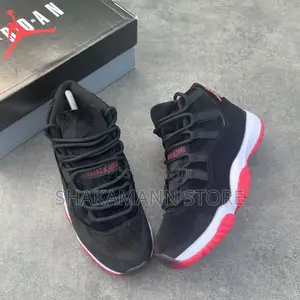 Original Jordan 11 Bred Velvet Black