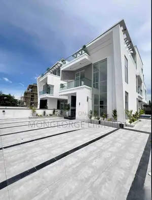 5bdrm Duplex in Lekki for sale