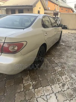 Lexus ES 300 2004 Off white
