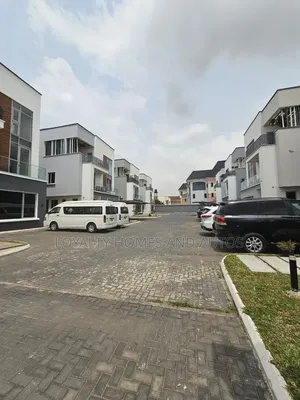 4bdrm House in Ikeja GRA for sale