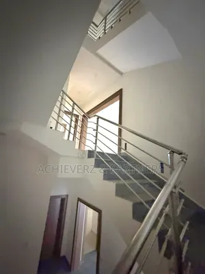4bdrm Duplex in Utako for rent