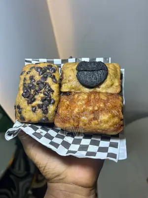 Foil Cakes and Banana Bread