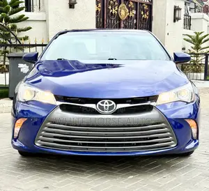 Toyota Camry SE 4dr Sedan (2.5L 4cyl 6A) 2015 Blue