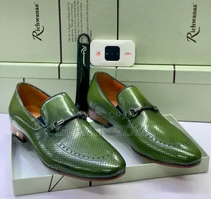 Green, Black Color Leather Corporate Shoe