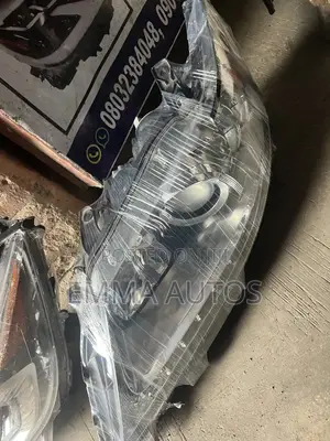 Es 350 2015 Headlamp Drive Side Available