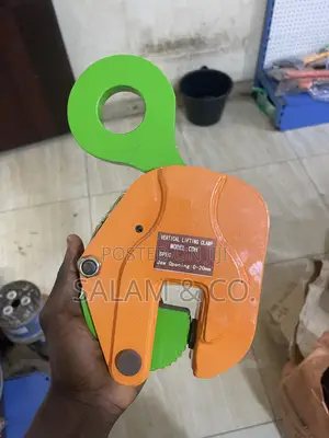 1 Ton Vertical Plate Lifting Clamp – Heavy Duty Steel Sheet Clamp