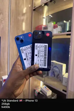 New Apple iPhone 13 128 GB Blue