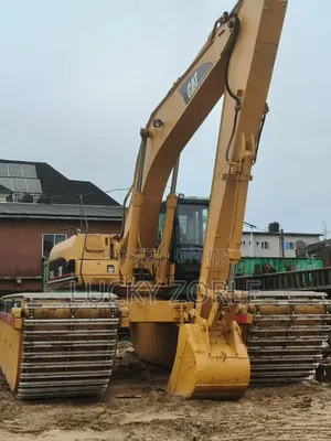 Wilco Swamp Buggy With 325cl Excavator for Sale