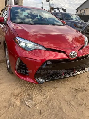Toyota Corolla SE (1.8L 4cyl 6M) 2019 Red