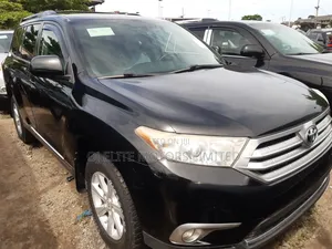 Toyota Highlander Limited 3.5l 4WD 2013 Black