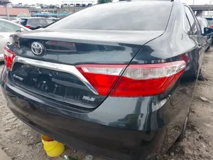 Toyota Camry Xle V4 Engine Keyless Entry 2016. 2017