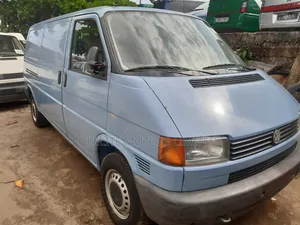 Volkswagen Transporter 2004 Green