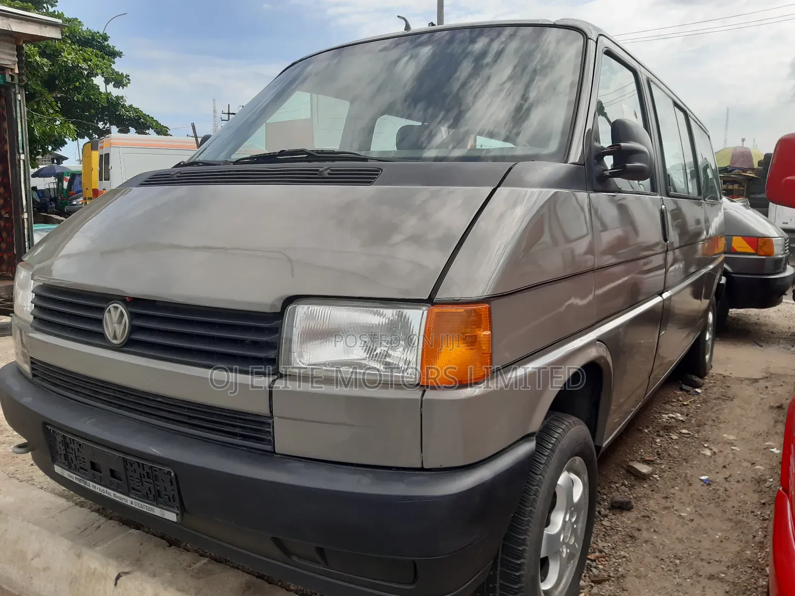Volkswagen Transporter 2004 Grey