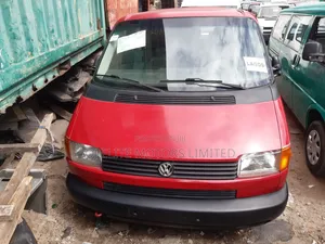 Volkswagen Transporter 2004 Red