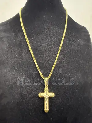 Italy 750 Tested 18karat Solid Gold Franco Wit Crucifix