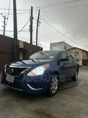 Nissan Versa 1.6 SL 4dr Sedan (1.6L 4cyl CVT) 2015 Blue