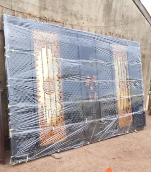 Design Plate With Stainless and Cast Gate