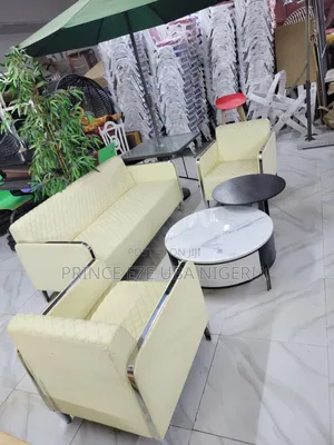 Set of Sofa by 5 Seaters