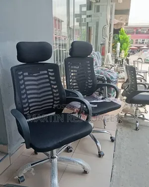 Conventional Swivel Office Chair