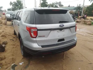 Ford Explorer 2018 Silver