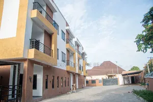 5 Bedroom Townhouse/Terrace in Life Camp for Sale