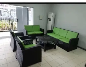 Quality Home and Office Sofa Couches With Cushion