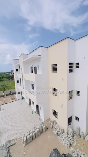 2bdrm Apartment in Abijo Gra for sale