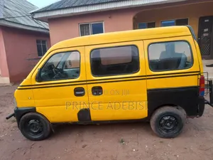 Suzuki APV Minibus 2005 Yellow