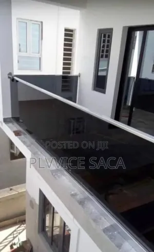 Black Glass Handrail Premium