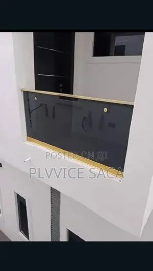 Glass Handrail Gold Top