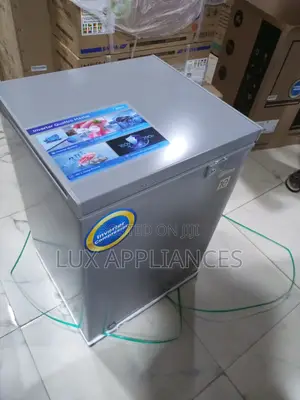 Midea Deep Freezer With Led Illumination