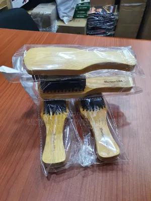 Brand New Wooden Handle Barber Brush