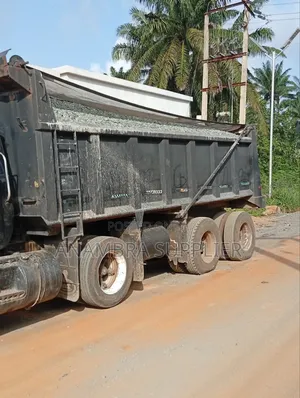 Premium 30 Tons Granite Chippings for Construction