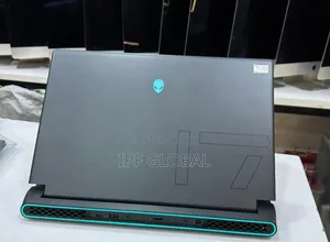 Laptop Alienware m17 R5 32GB AMD Ryzen 9 SSD 2T