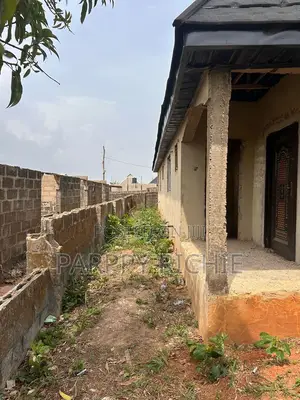 3bdrm Duplex in Ayetoro for sale