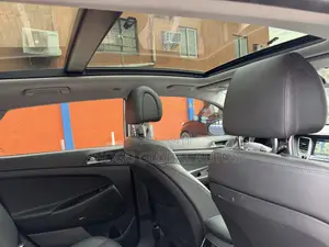 Hyundai Tucson Limited AWD 2017 Silver