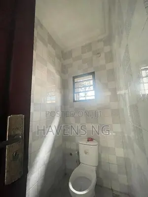 5bdrm Duplex in Eneka for sale