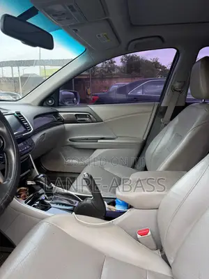 Honda Accord EX-L V-6 4dr Sedan FWD (3.5L 6cyl 6A) 2016 Silver