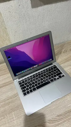 Laptop Apple MacBook Air 2017 8GB Intel Core i5 SSD 256GB