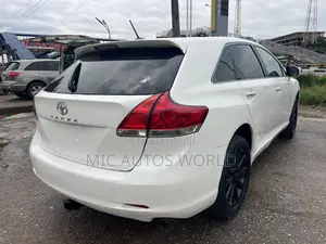 Toyota Venza 2011 White