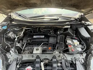 Honda CR-V Touring 4dr SUV AWD (2.4L 4cyl CVT) 2015 Gray