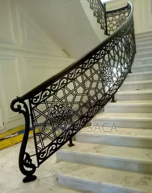 Wrought-Iron Lessa Cut