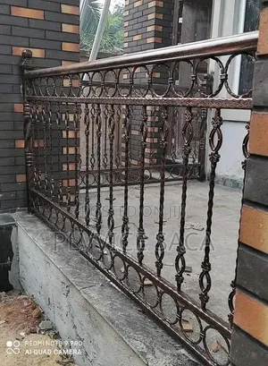 Wrought-Iron Handrail Straight Design
