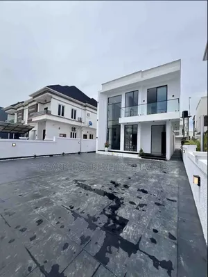 5bdrm Duplex in Ikota for sale
